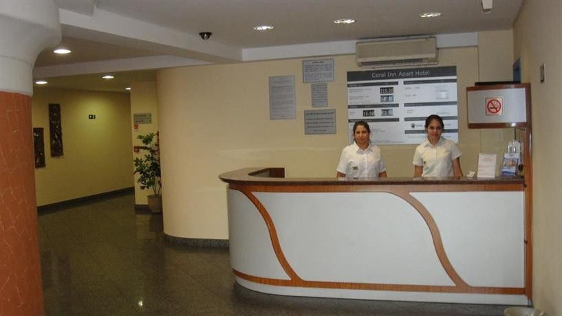 Coral Inn วิตอเรีย ภายนอก รูปภาพ